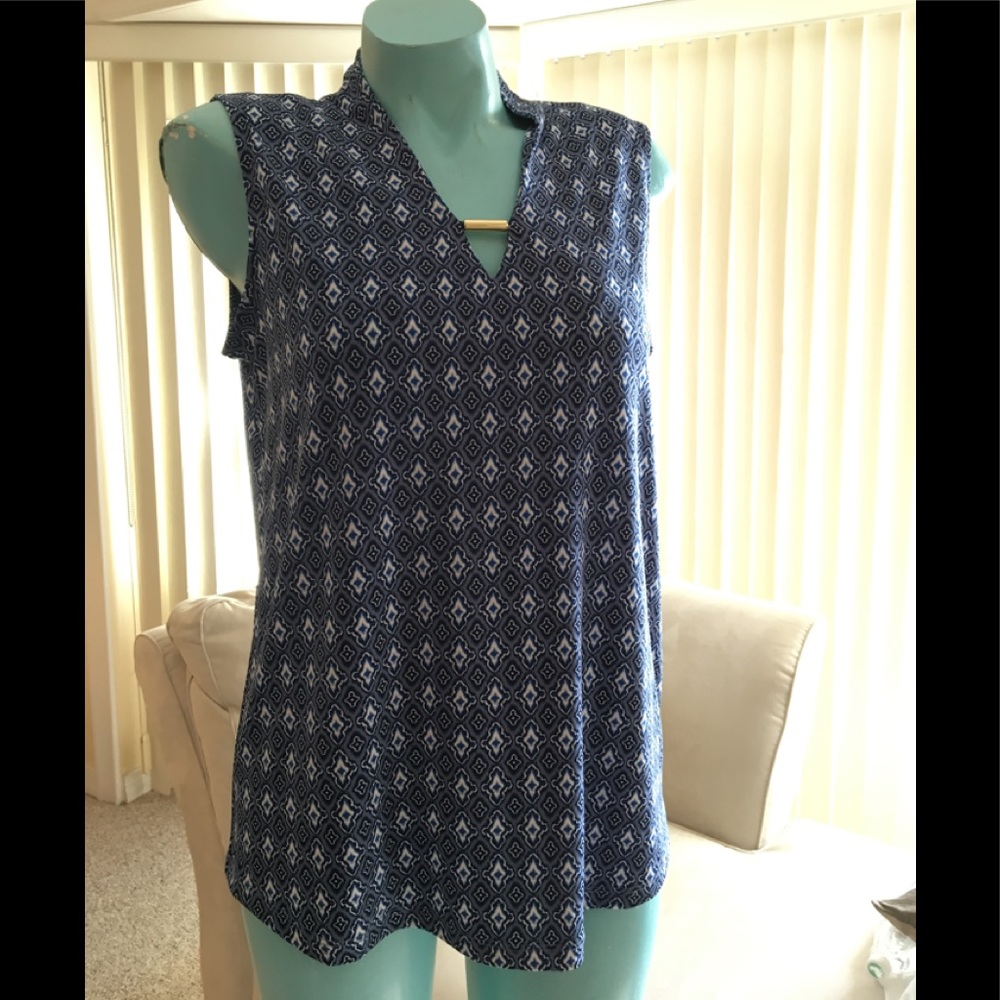 Jones New York sleeveless top EUC